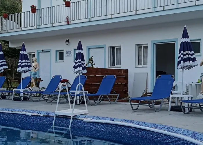 Rose Apartments Mesonghi